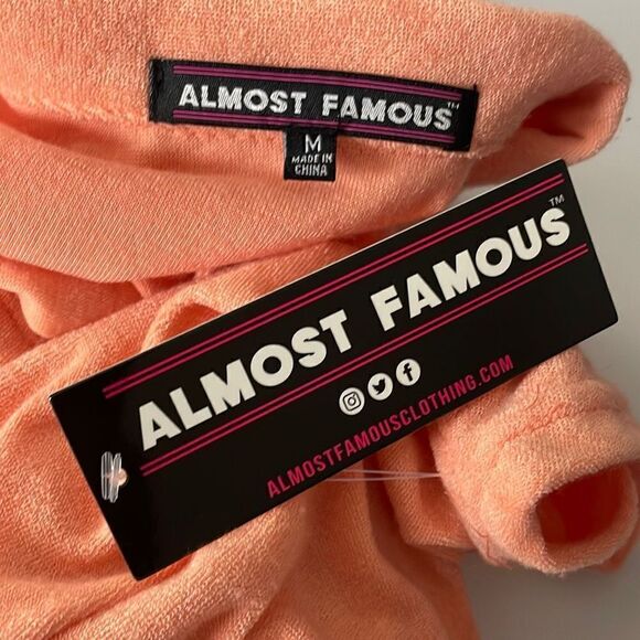 Almost Famous Peach Terrycloth Cropped Collared Shirt M NEW - Picture 7 of 9